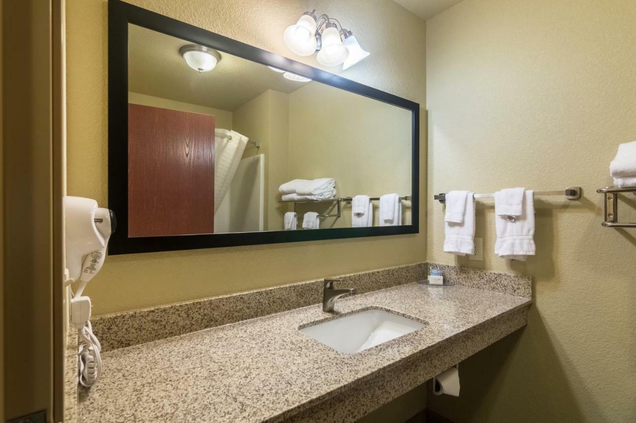 Cobblestone Inn & Suites - Lakin Ngoại thất bức ảnh